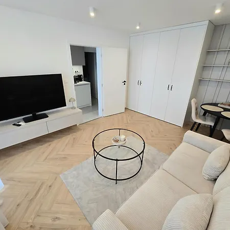 Velvet With Private Parking * 科希策